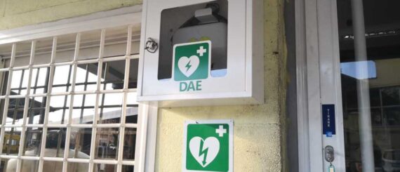 Defibrillatore semiautomatico - Pomili Demolzioni Speciali Srl