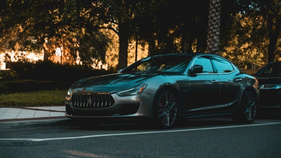 Maserati - Talia su Unsplash