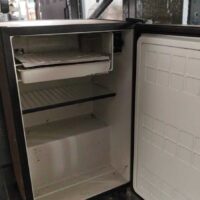 Mini frigo bar Castor con ghiacciaia usato